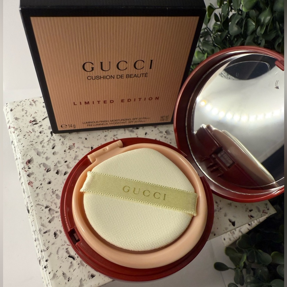 NEW LIMITED EDITION Gucci Cushion de Beauté shade 03 - Picture 4 of 5